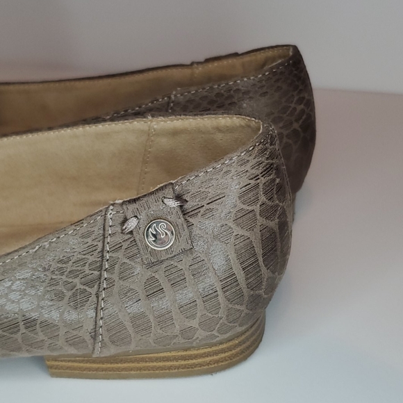 Snake print loafers - Picture 2 of 15